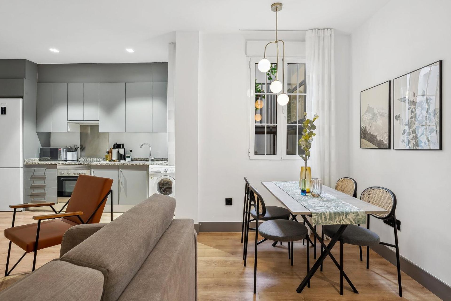Limehome Madrid Calle De Santa Ana - Estancia Temporal Экстерьер фото