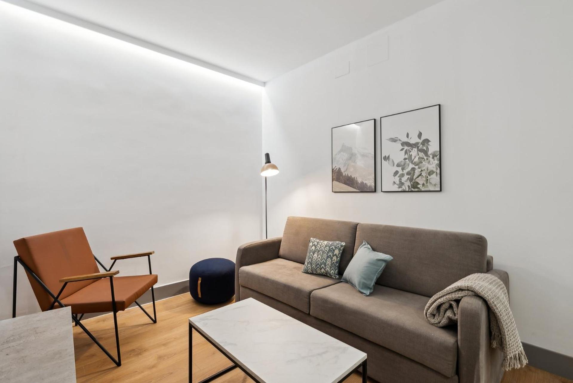 Limehome Madrid Calle De Santa Ana - Estancia Temporal Экстерьер фото