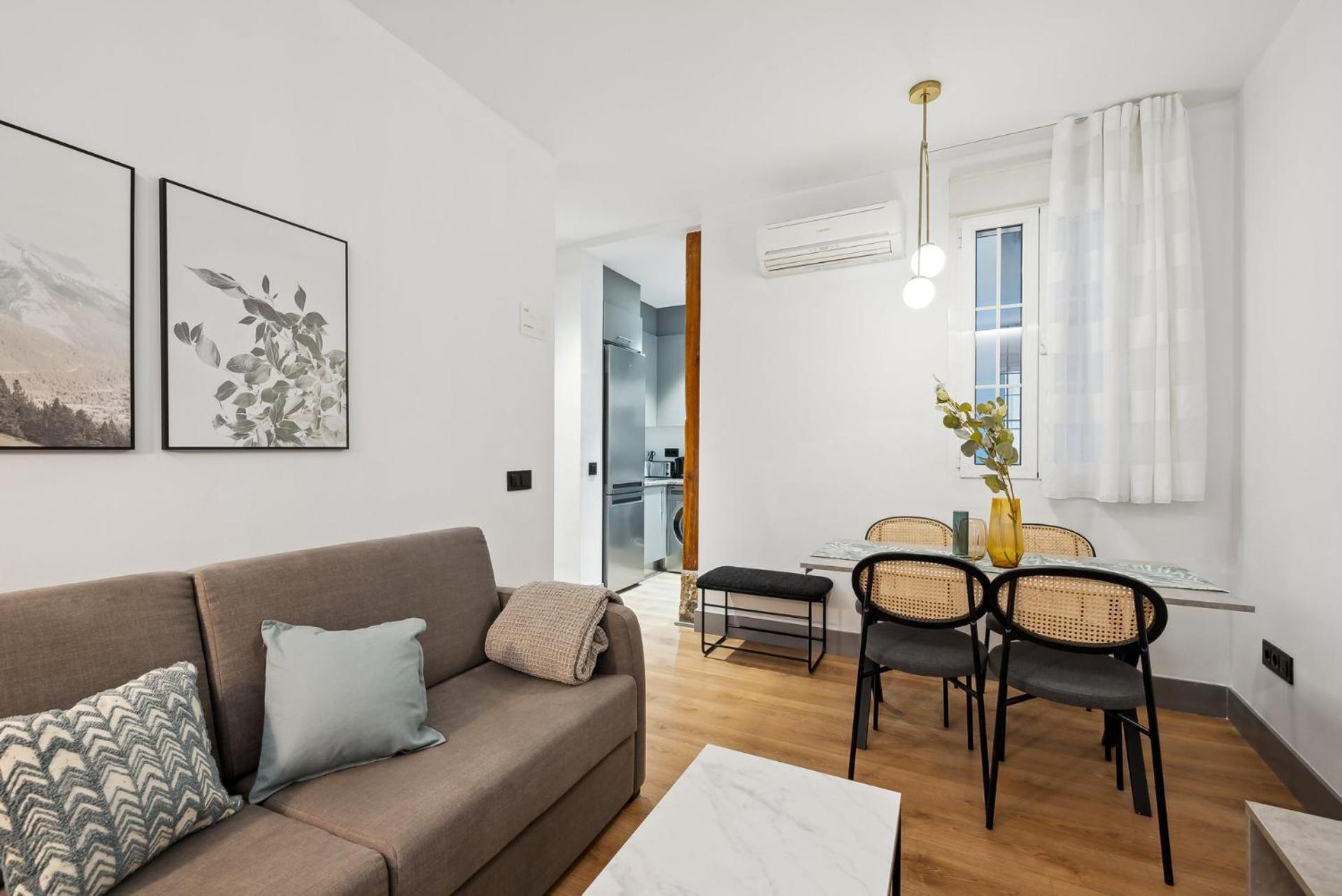 Limehome Madrid Calle De Santa Ana - Estancia Temporal Экстерьер фото